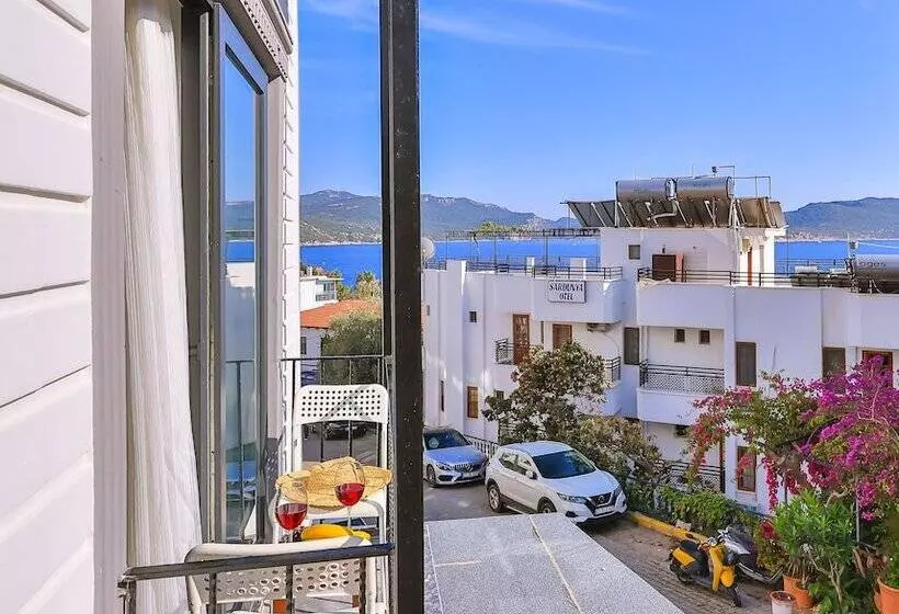 Hotelli White House Apart