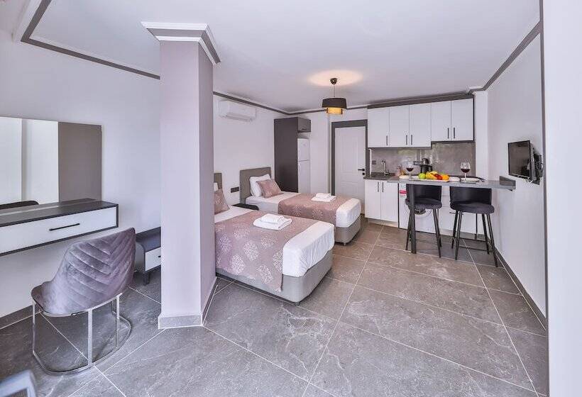 هتل White House Apart