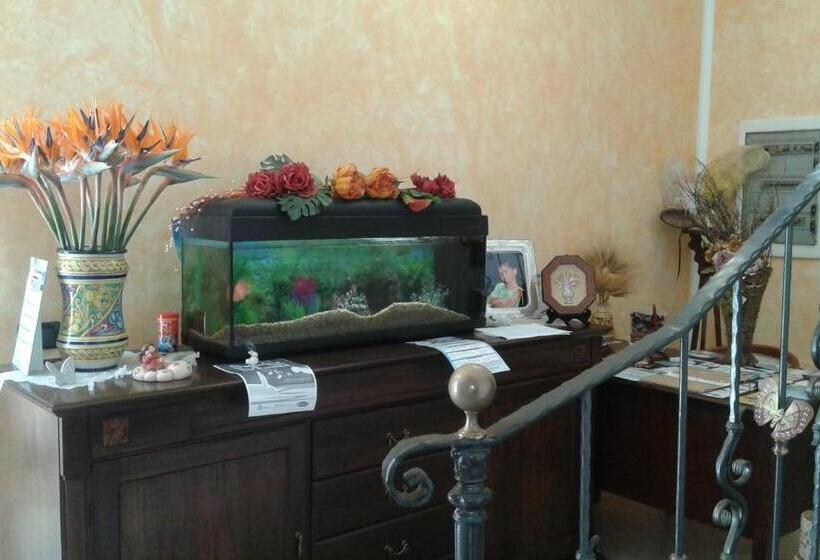 Mariposa Bed And Breakfast