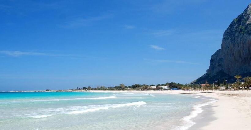 Mariposa Bed And Breakfast