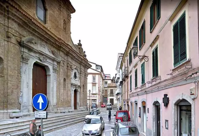 Aamiaismajoitus (B&B) La Dimora Della Zarina