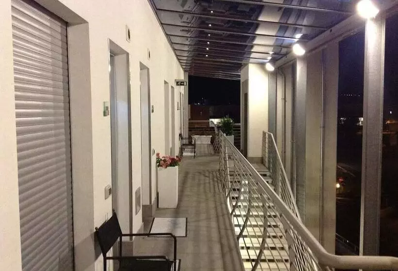 Hostelli Bed & Business