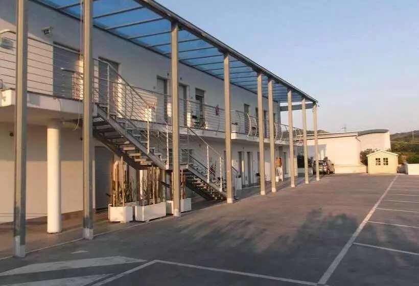 Hostelli Bed & Business