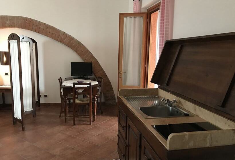 فندق ريفى Agriturismo Pavone