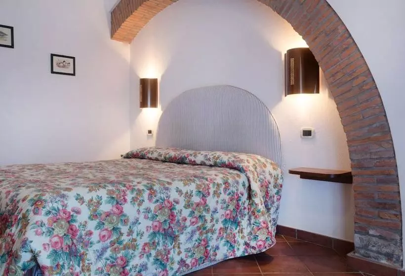 Maaseutuhotelli Agriturismo Pavone