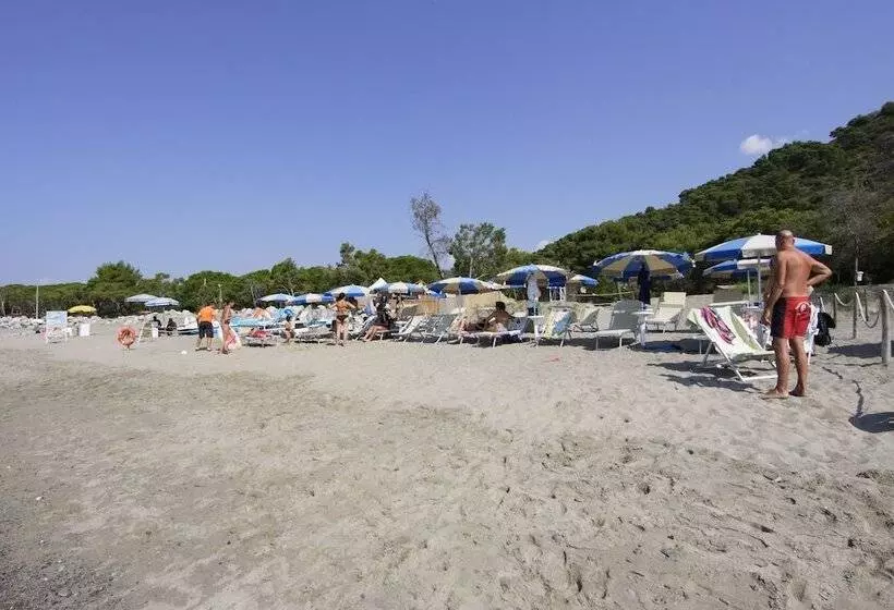 Hotelli Villaggio Residence Torre Saracena   Campsite