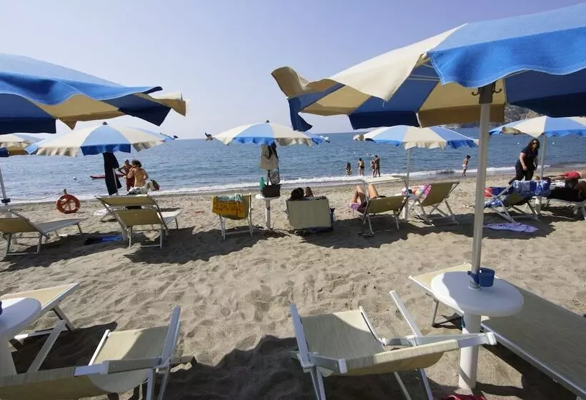 Hotelli Villaggio Residence Torre Saracena   Campsite