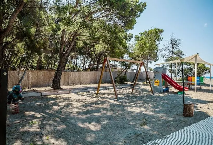 Hotelli Villaggio Residence Torre Saracena   Campsite
