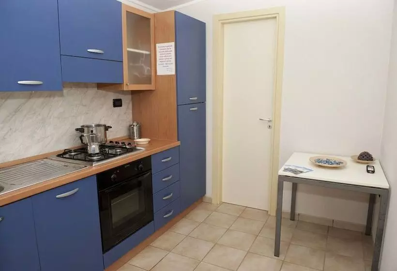 Hotelli Villaggio Residence Torre Saracena   Campsite