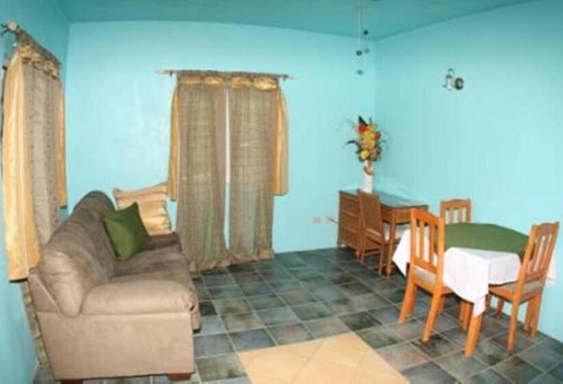 Lamblion Holiday Apartment