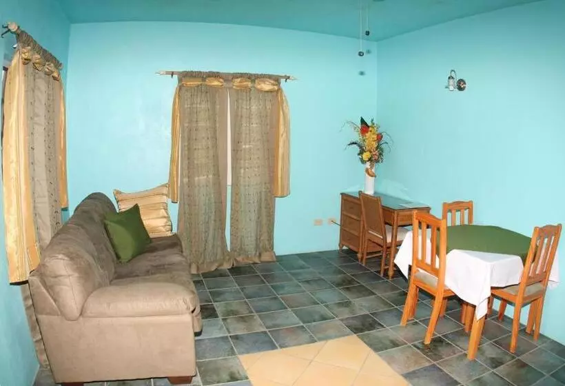 Lamblion Holiday Apartment