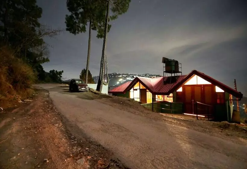پانسیون Sandal Homestay By Oyo Rooms
