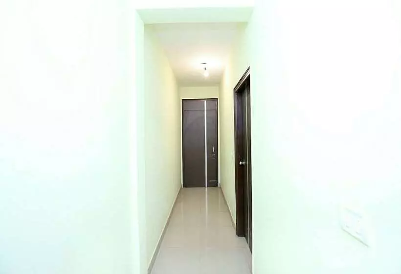پانسیون Sandal Homestay By Oyo Rooms