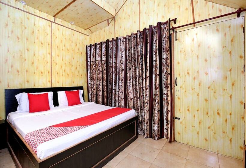 ペンション Sandal Homestay By Oyo Rooms