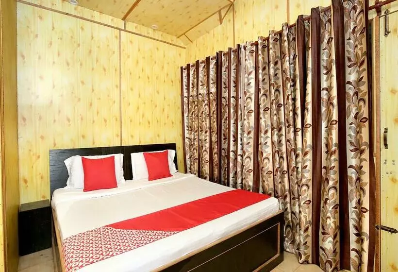 پانسیون Sandal Homestay By Oyo Rooms