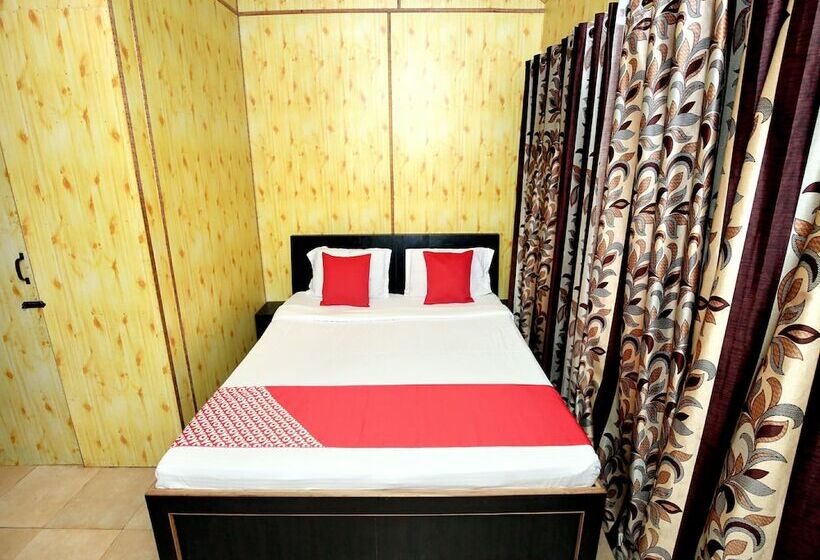 ペンション Sandal Homestay By Oyo Rooms