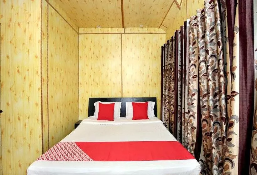 پانسیون Sandal Homestay By Oyo Rooms