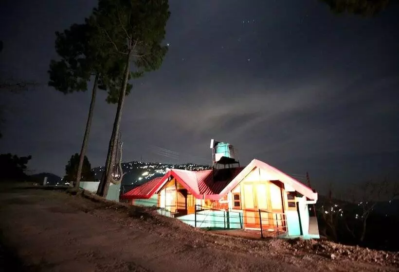 پانسیون Sandal Homestay By Oyo Rooms