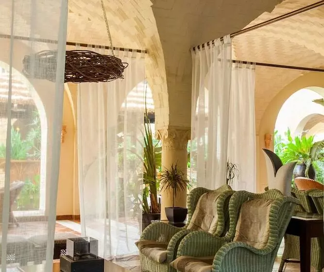 בית מלון כפרי Africa Jade Thalasso