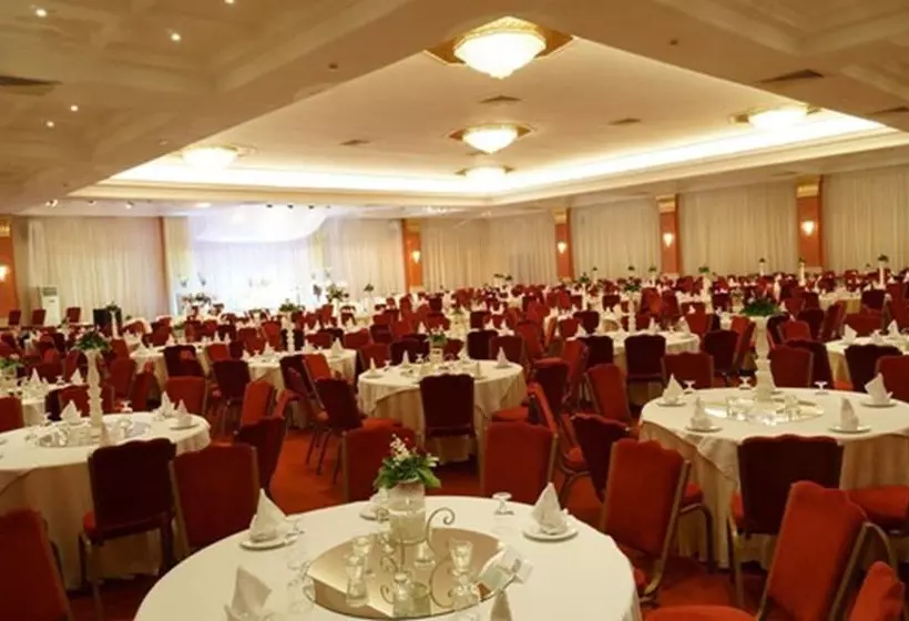 בית מלון כפרי Africa Jade Thalasso