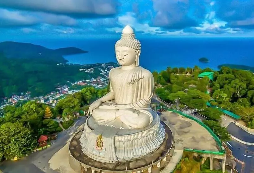 בית מלון כפרי Chanalai Garden Resort, Kata Beach