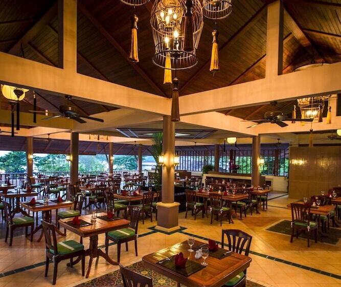 בית מלון כפרי Chanalai Garden Resort, Kata Beach