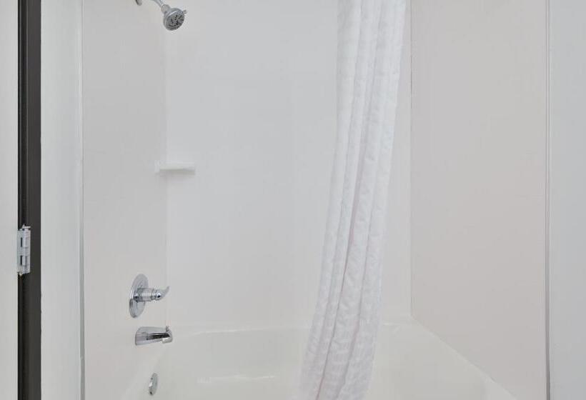 هتل Country Inn & Suites By Radisson, Bloomingtonnormal Airport, Il