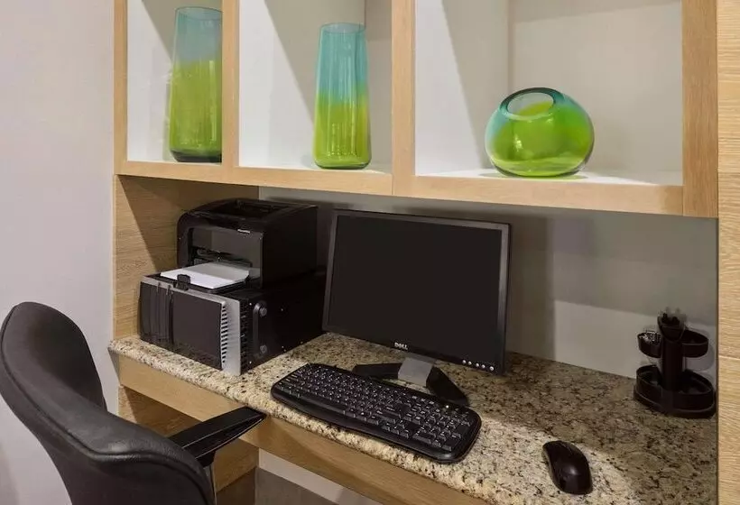 ホテル Country Inn & Suites By Radisson, Louisville South, Ky