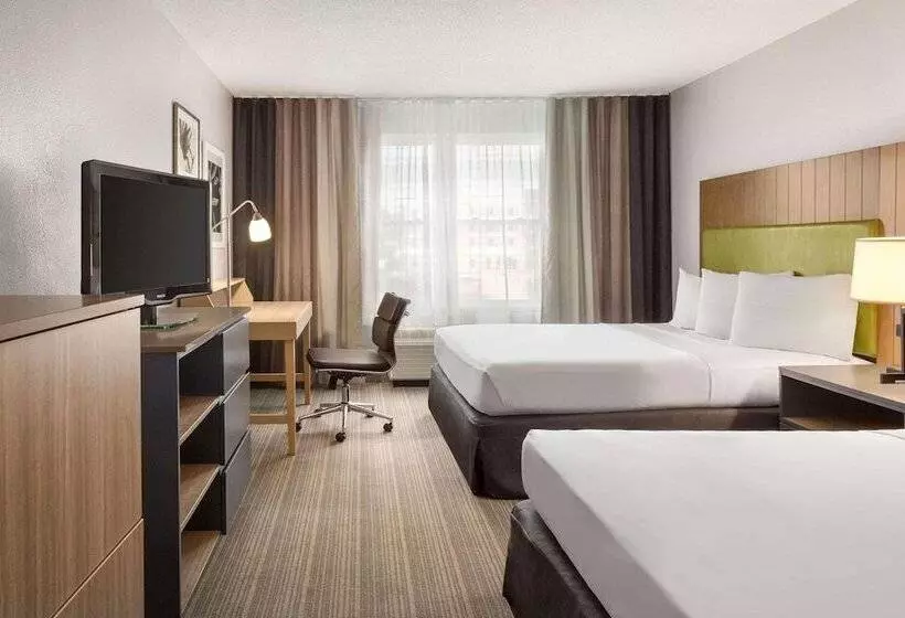 Отель Summerville Park Inn