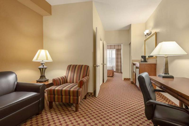 هتل Country Inn & Suites By Radisson, Valdosta, Ga
