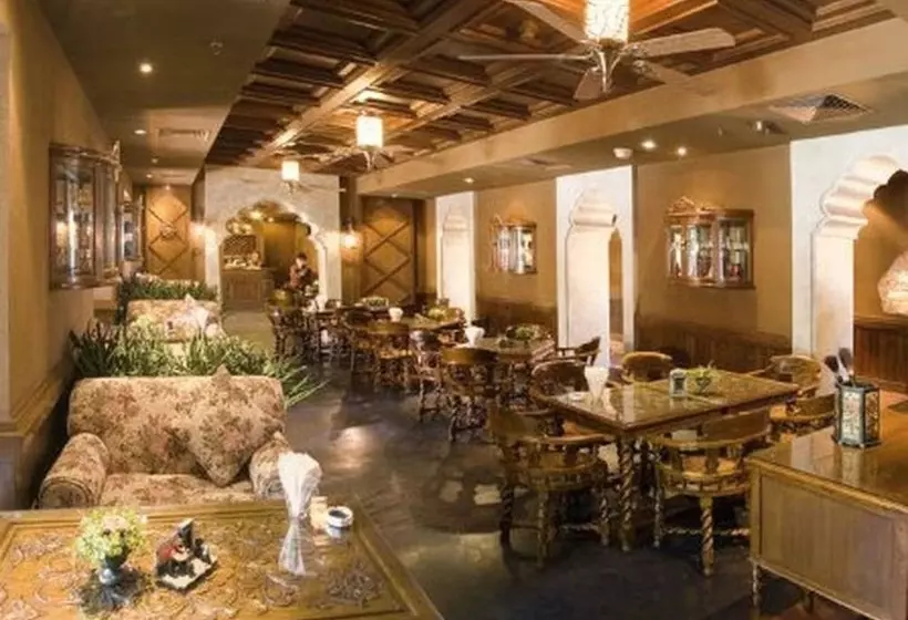 هتل Beijing Dongfang