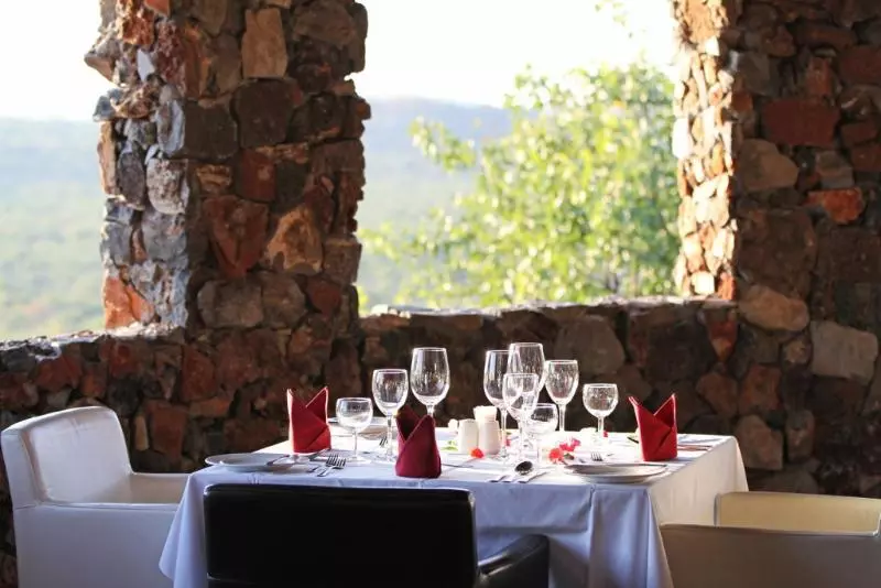 Отель Eagle Tented Lodge & Spa Etosha