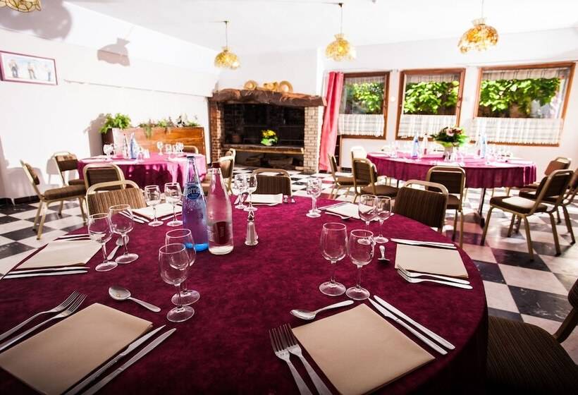 هتل Logis Vignes Blanches Hôtel Cosy Et Restaurant De Terroir