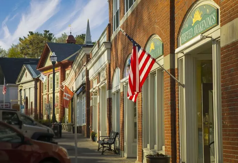 فندق Nantasket Beach Resort