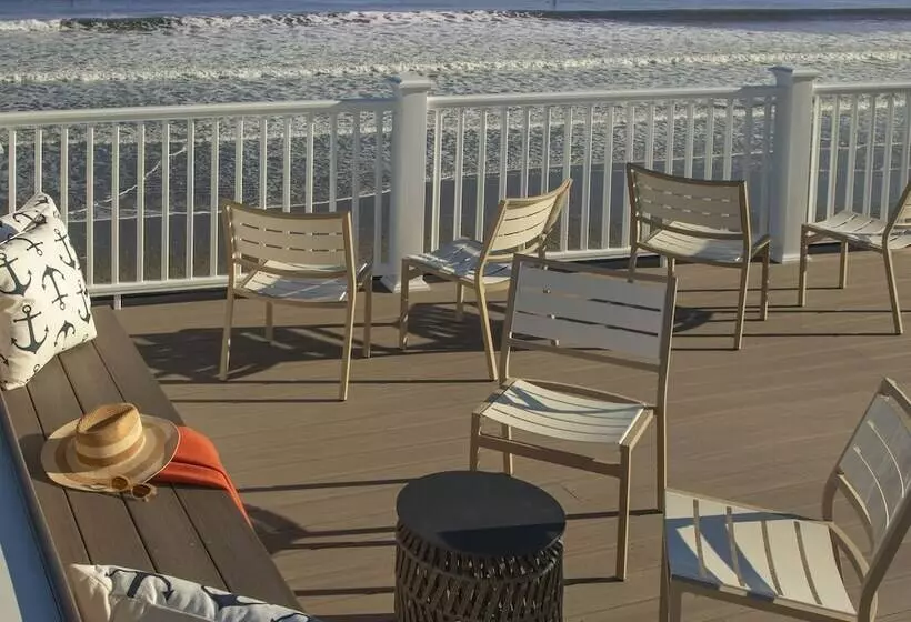 فندق Nantasket Beach Resort
