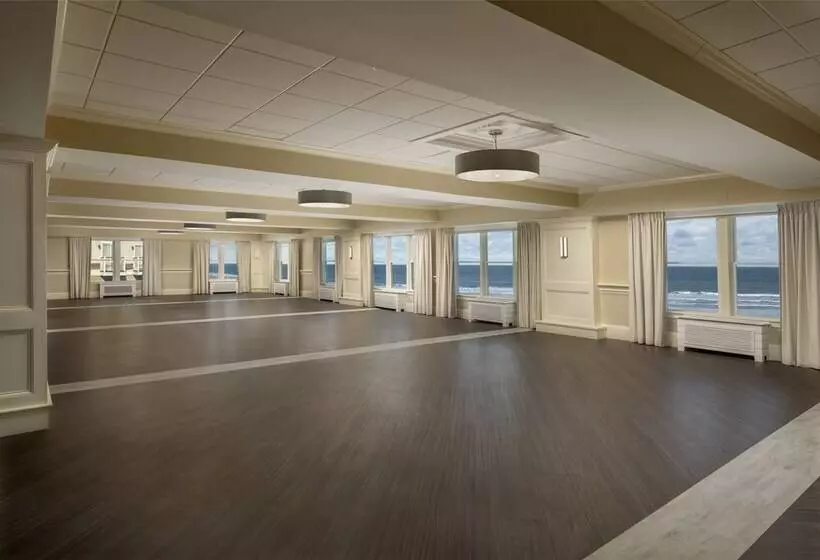 فندق Nantasket Beach Resort