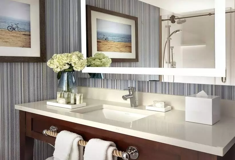 فندق Nantasket Beach Resort