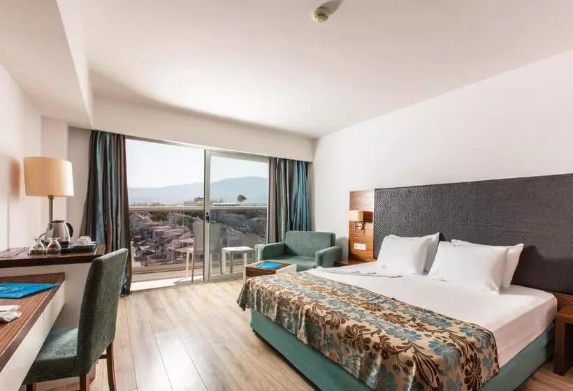 ホテル Palm Wings Beach Resort & Spa Kusadasi All Inclusive