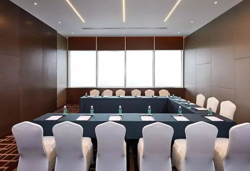 Hotelli Park Plaza Beijing Science Park