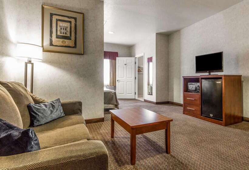 בית מלון כפרי Quality Inn