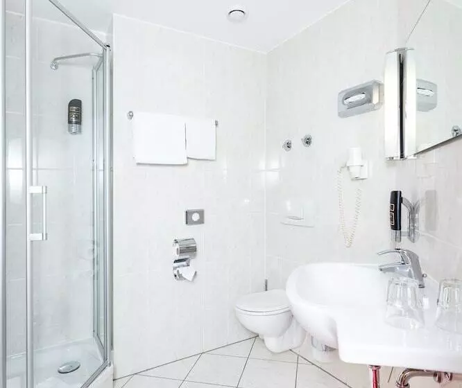 בית מלון כפרי Servatius