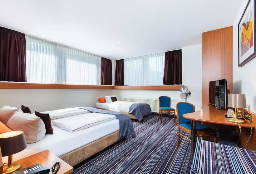 בית מלון כפרי Servatius