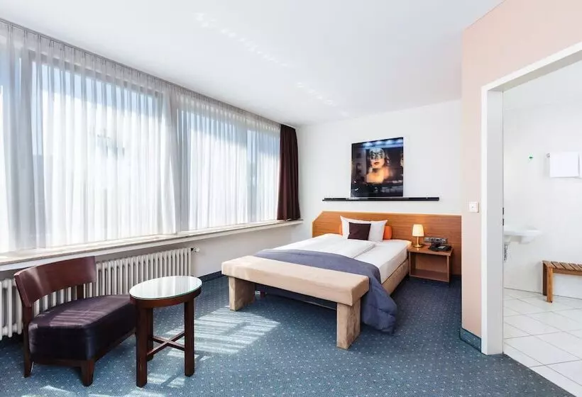 בית מלון כפרי Servatius