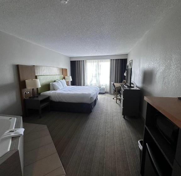 فندق Summerville Park Inn