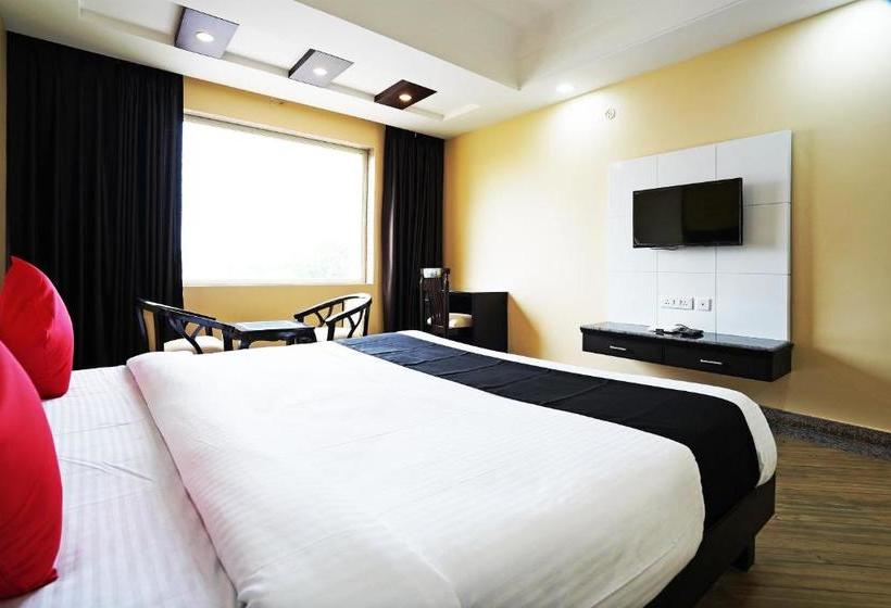 Capital O 49078 Hotel Chinar