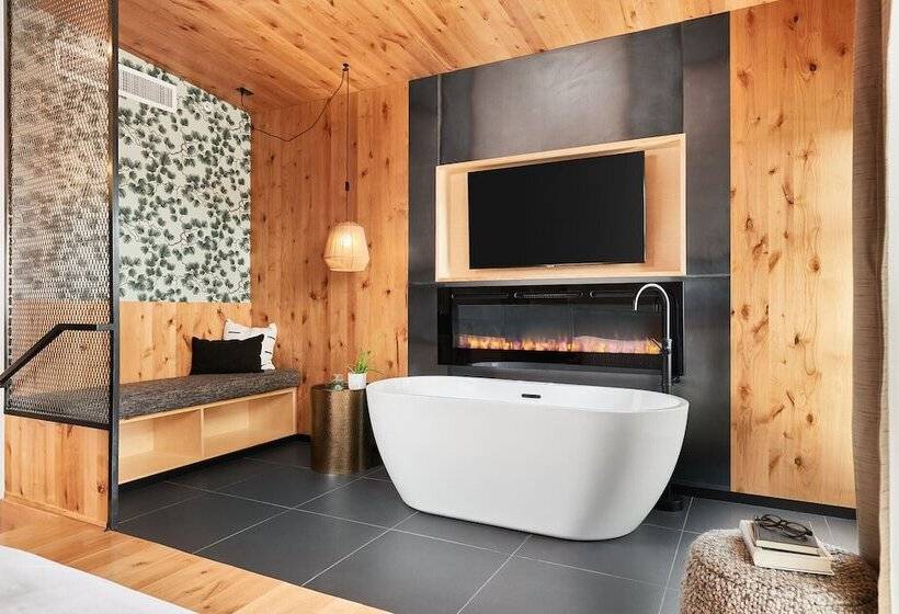 هتل Kinship Landing