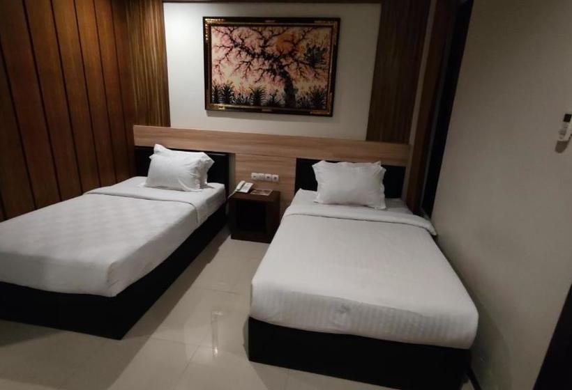 Hotel Mirabell  & Convention Hall