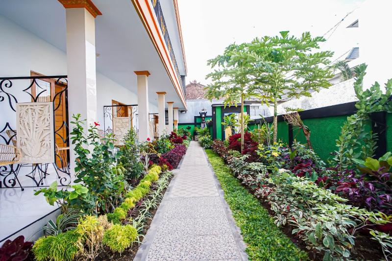 פנסיון Kadek Bagus Guesthouse Denpasar Mitra Reddoorz