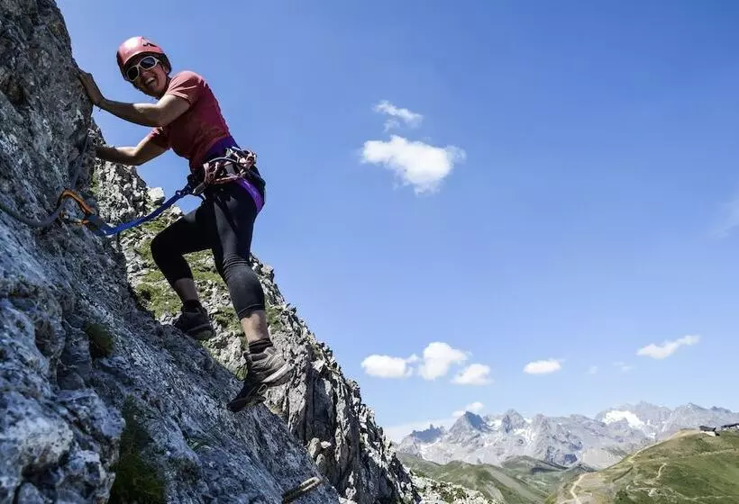 Auberge De Jeunesse Hi Serre Chevalier