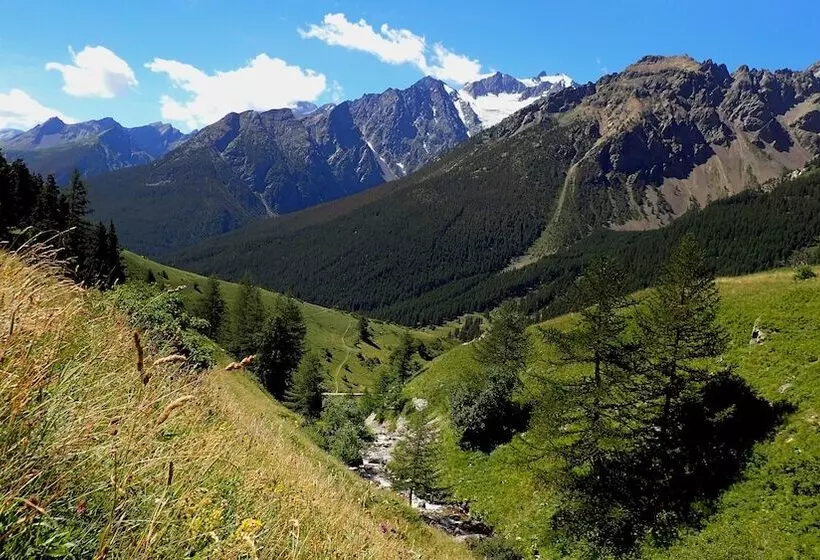 Auberge De Jeunesse Hi Serre Chevalier